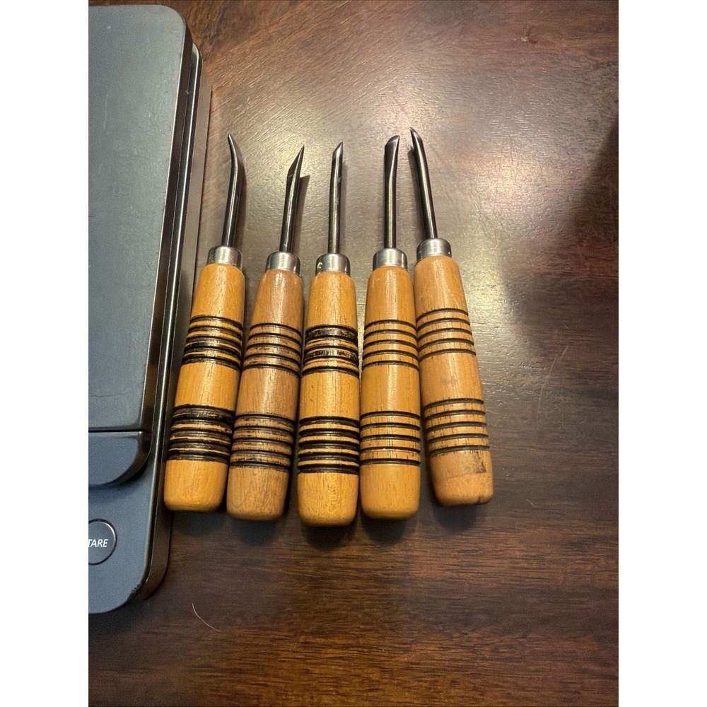 Vintage Set of 5 Woodworking Chisels